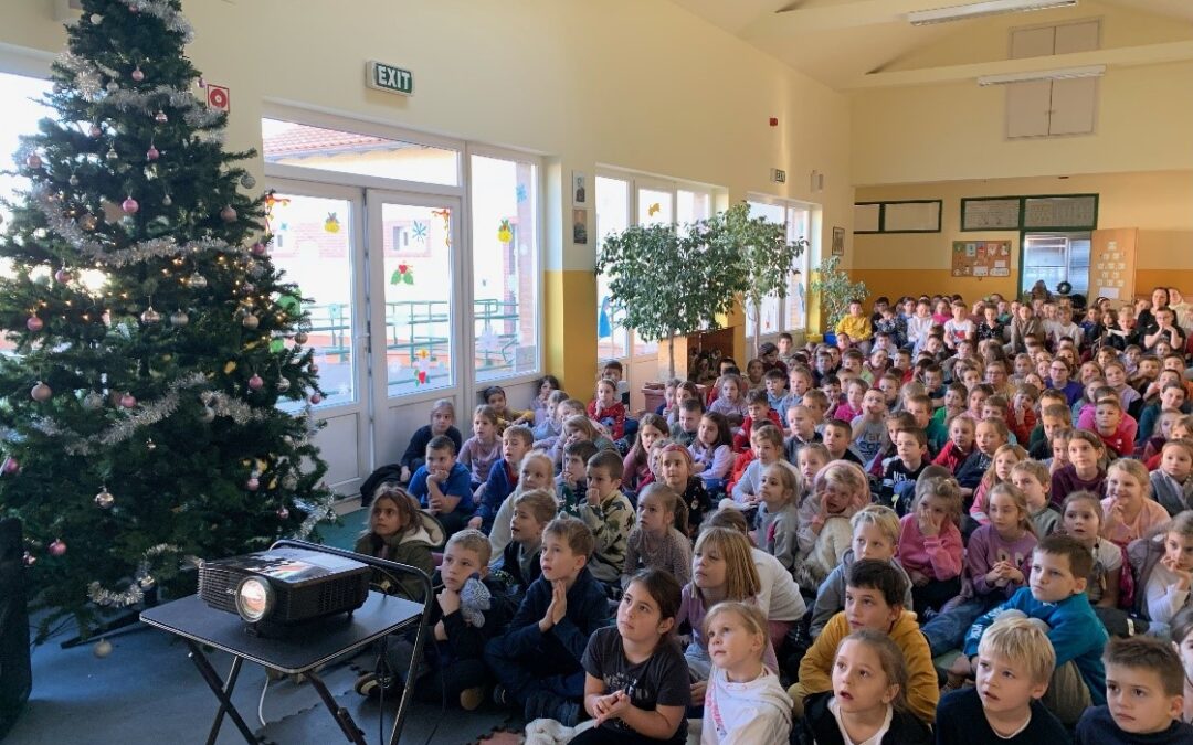 Karácsonyi mozidélután az aulában